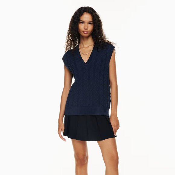 Aritzia Sunday Best Winston Vest- Oversized Cable Knit Sweater Vest- Size Small - Picture 3 of 15